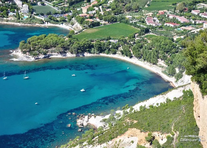 Apartment Le A Cassis,top Emplacement,parking,double Balcon